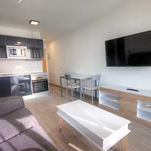 https://pretty-apartment-in-the-best-area.in-canary-islands.com